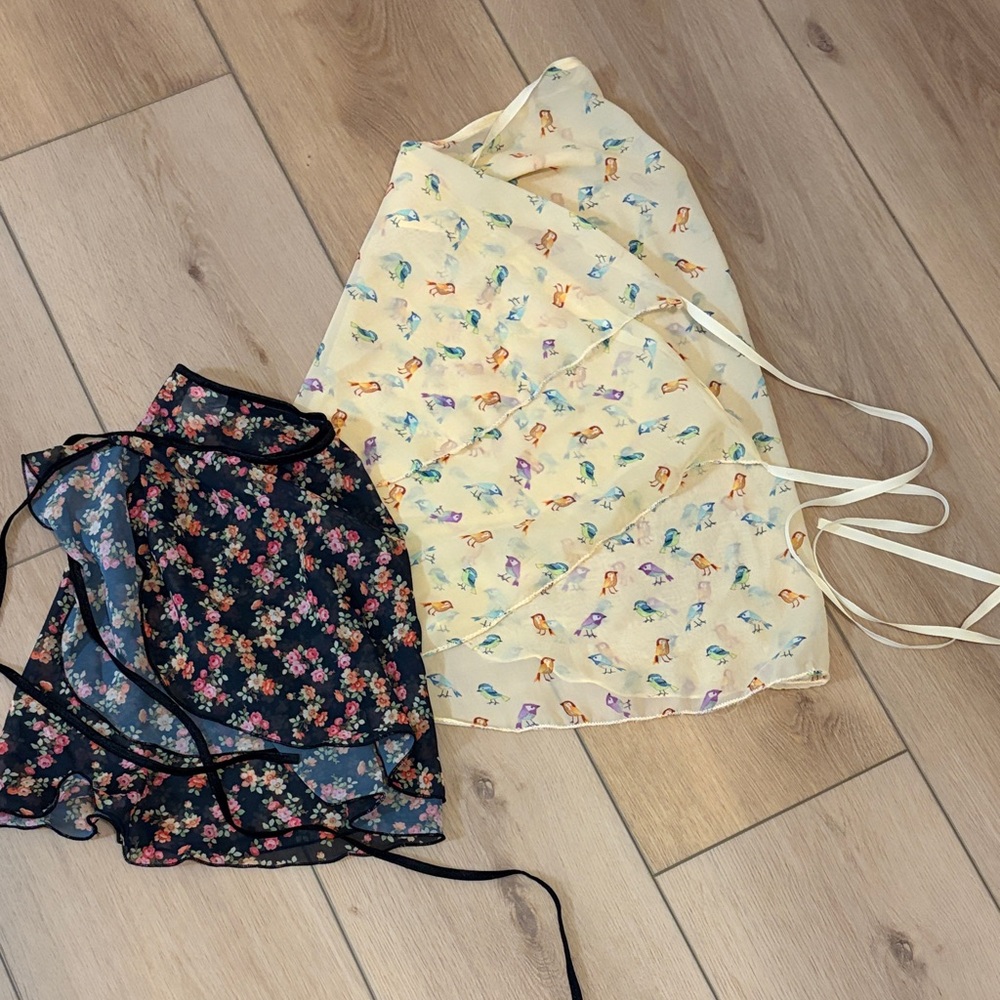 Body Wrappers Black Floral Wrap & Yellow Bird Wrap skirt for ballet (no brand) 💛